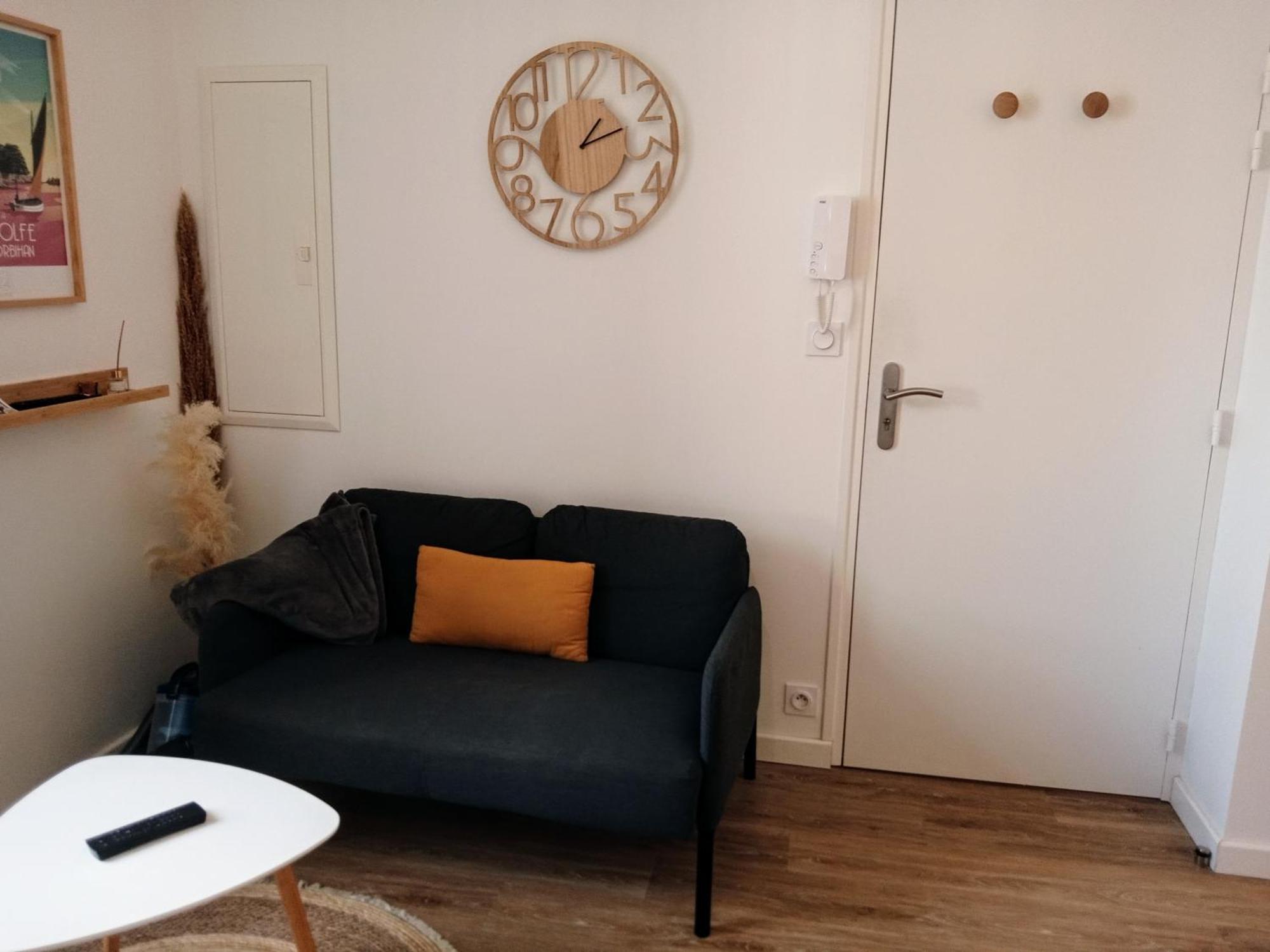 Les Studios De La Gare Linge Cafe The Inclus Wifi Vannes Bilik gambar